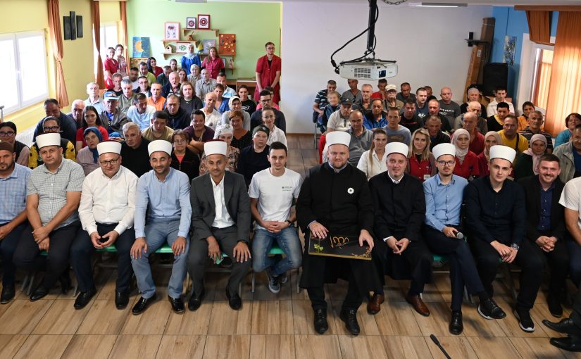 Imami Medžlisa IZ Gračanica posjetili Prihvatni centar “Duje”