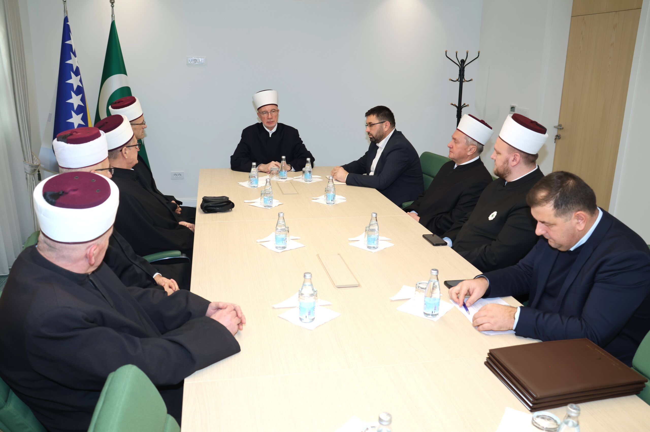 Prijem muftije Fazlovića za penzionisane imame Muftijstva tuzlanskog 