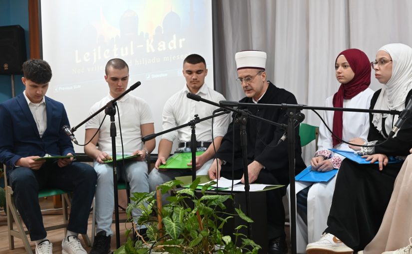 Mektebski polaznici iz džemata Mustafići posjetili Prihvatni centar Duje
