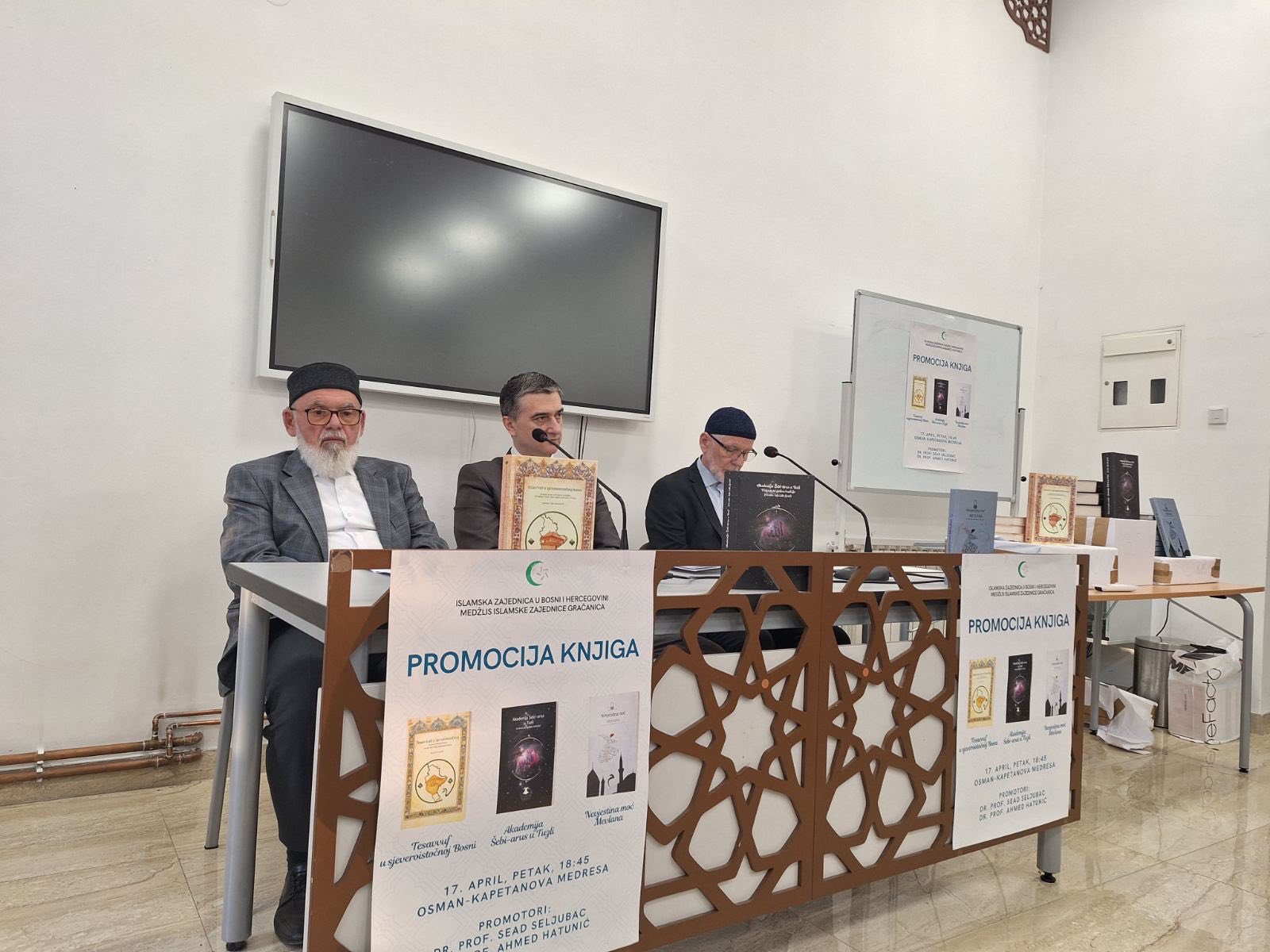 Promocija tri knjige u Gračanici: “Nevjestina noć, Mevlana“, „Tesavvuf u sjeveroistočnoj Bosni“ i „Akademija Šebi-arus u Tuzli“